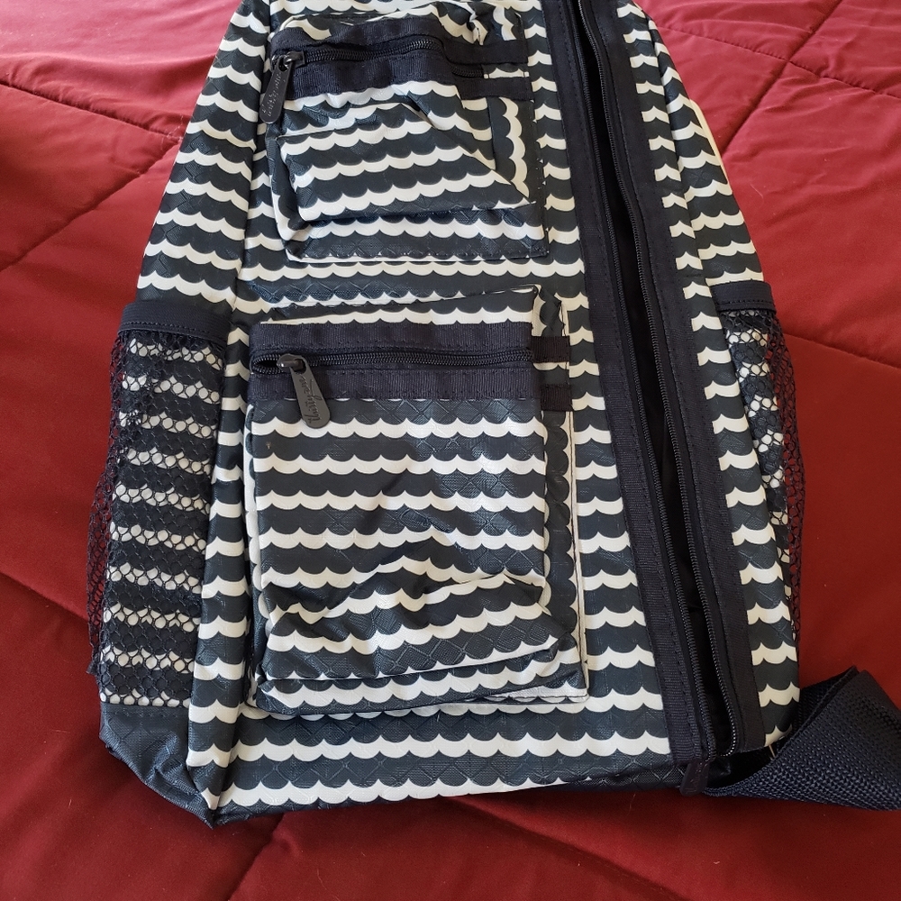 Thirty-one sling back bag